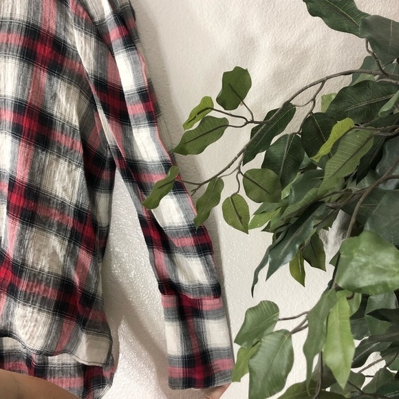 Zara Oversized Keyhole Plaid Top - Picture 4 of 9